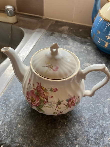 Photo of free Teapot (Chesham HP5) #1