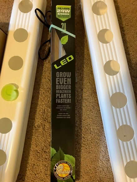 Photo of free Complete vegetable hydroponics kit (Bellevue) #1