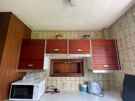 Photo of free Kitchen cabinets (Oadby LE2) #3