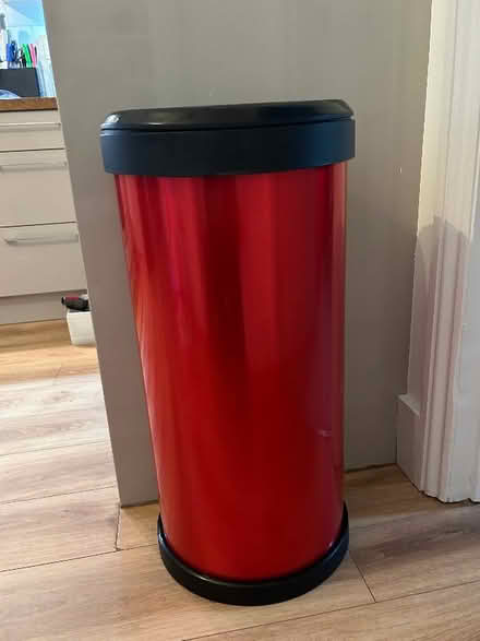 Photo of free Kitchen bin (Surbiton KT6) #1