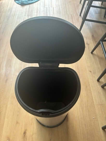 Photo of free Kitchen bin (Surrey KT10) #2