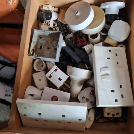 Photo of free Electronic items (Newport Pagnell MK16) #1