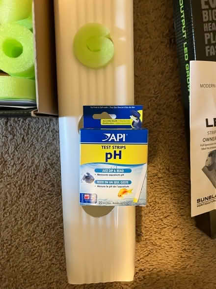 Photo of free Complete vegetable hydroponics kit (Bellevue) #4