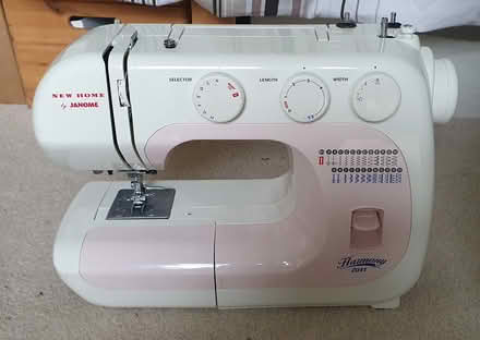Photo of free Sewing machine, needs repair (Crowmarsh (OX10)) #1