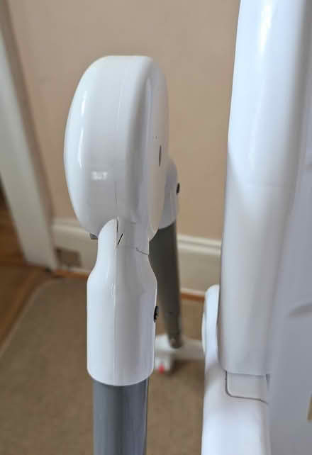 Photo of free High baby chair with removable table (Twickenham TW1) #3