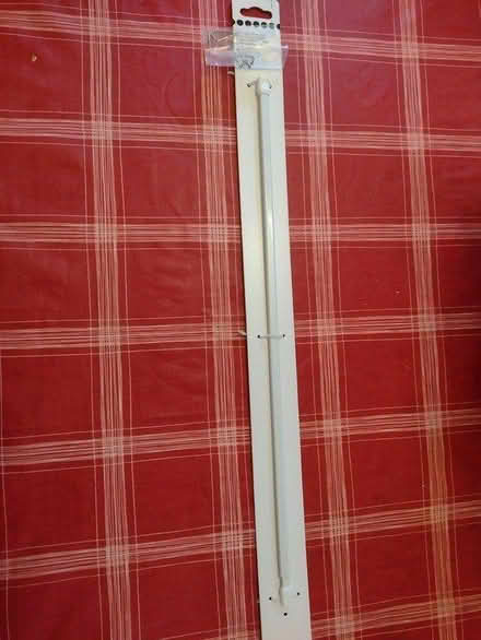 Photo of free Cafe style curtain rod (Crewe CW1) #1