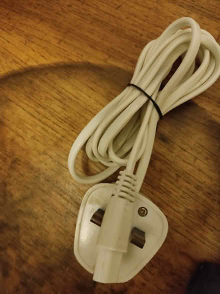 Photo of free Various types of mains cables - can split if not all require (Sandilands CR0) #2