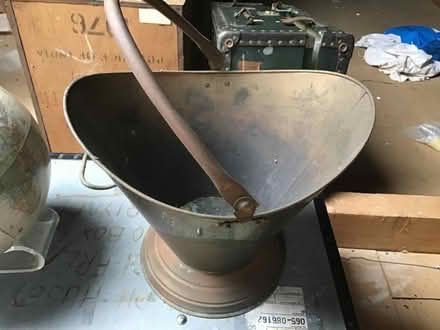 Photo of free Coal scuttle (Faygate RH12) #1