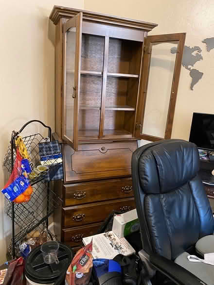 Photo of free Antique desk with display hutch (Pantano/Seneca) #2