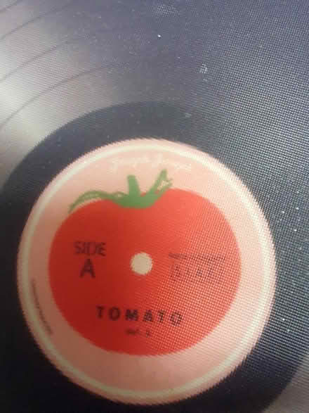 Photo of free HEAT PROOF KITCHEN GLASS PLATE. "L.P. Record" style! 12 ins (Chilcompton) #3