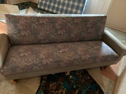 Photo of free Bed settees (Central Blackburn BB2) #1