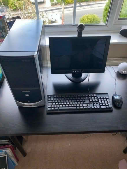 Photo of free Old Computer, monitor, keyboard (Wakefield, WF2) #1