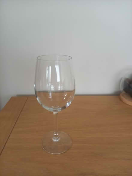 Photo of free 6 wine glasses (Barry CF62) #1
