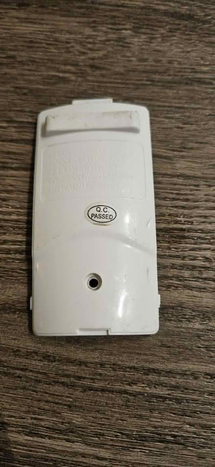 Photo of free Shark cordless vacuum cleaner (little italy) #3