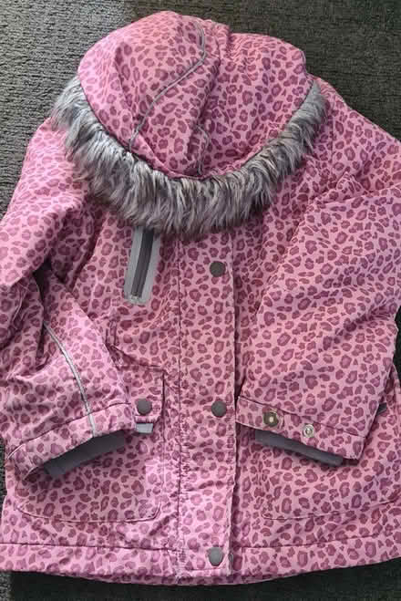 Photo of free Girl's Coat (Age 5-6) (RM9 Upney/Becontree) #1