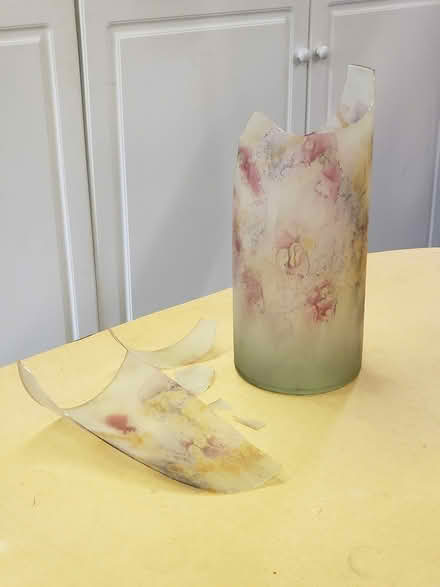 Photo of free Broken vase of Italian glass (La Canada) #2
