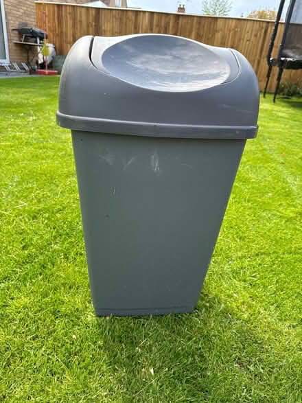 Photo of free Large kitchen bin (Meldreth) #2