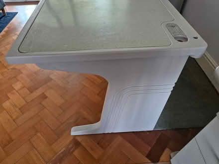 Photo of free Desk (TW3 Hounslow Central) #2