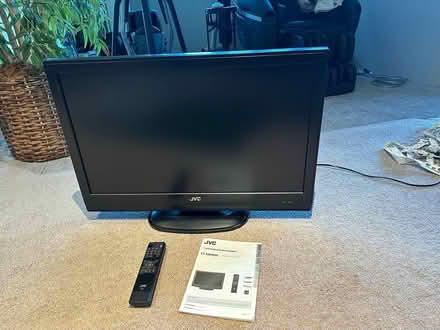 Photo of free a 32" Flat screen TV (Spain/Tramway) #1