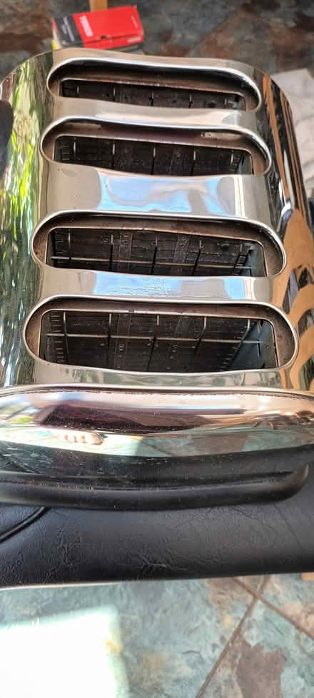 Photo of free 4 slots toaster (Wallington) #2