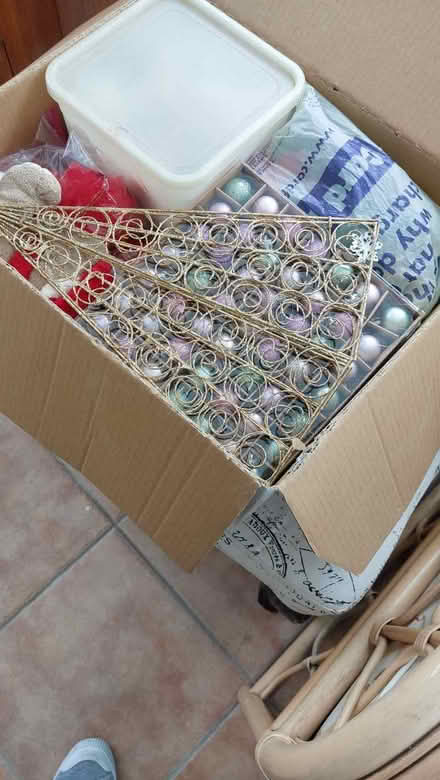 Photo of free Decorations (Podsmead GL2) #1