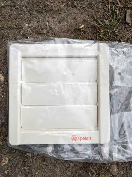 Photo of free expelair fan outlet cover (Marshalswick AL4) #1