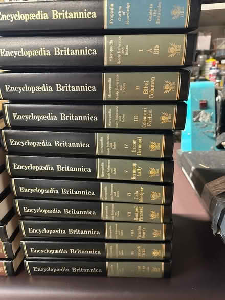 Photo of free 1974 encyclopaedia full set (N9) #2