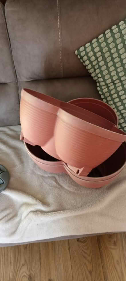 Photo of free Small triple planters (Hoddesdon EN11) #1