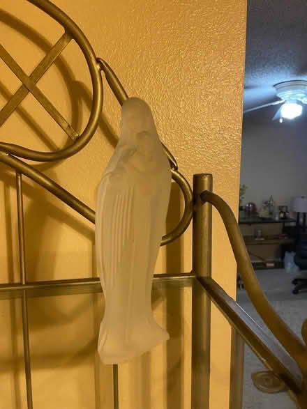 Photo of free Madonna Glass Figurine (Kissimmee (Lakeside)) #2