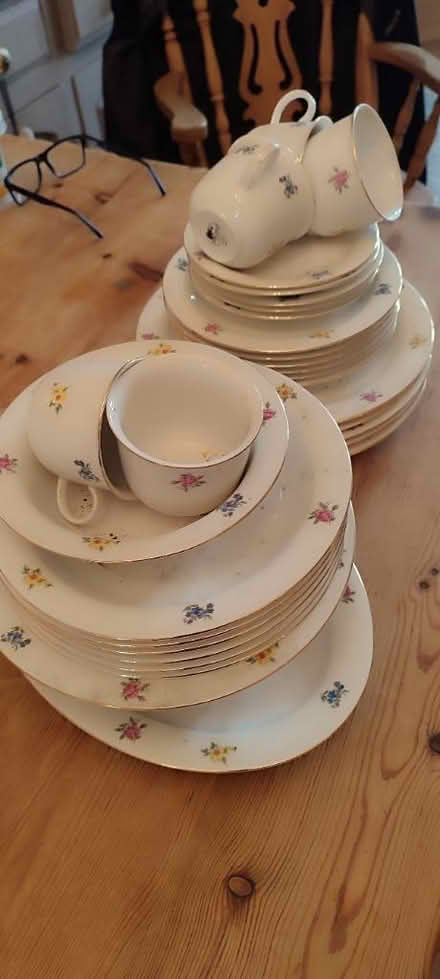 Photo of free Crockery Set (Loose ME15) #3