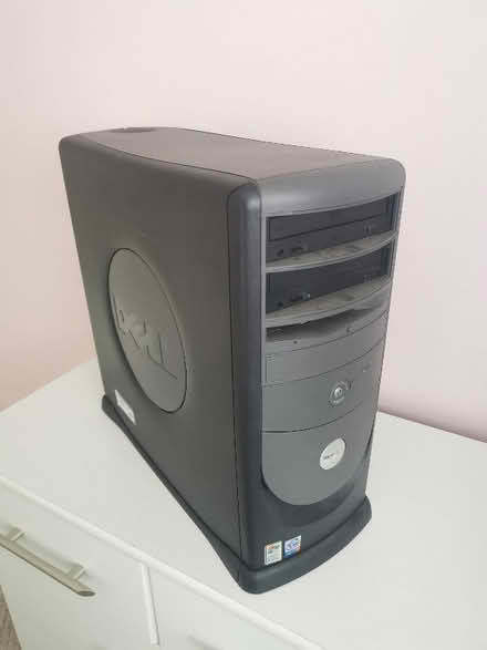 Photo of free Dell Dimension 4500 Vintage Computer (CT10) #1