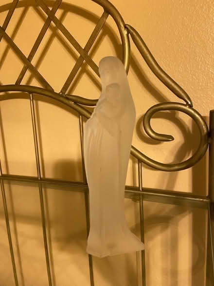 Photo of free Madonna Glass Figurine (Kissimmee (Lakeside)) #1