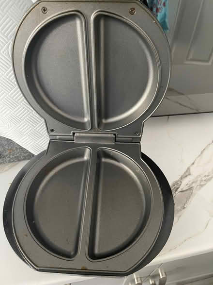 Photo of free Omelette maker (PR8 woodvale) #1