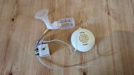 Photo of free Medela swing breast pump (Abingdon-on-Thames OX14) #2