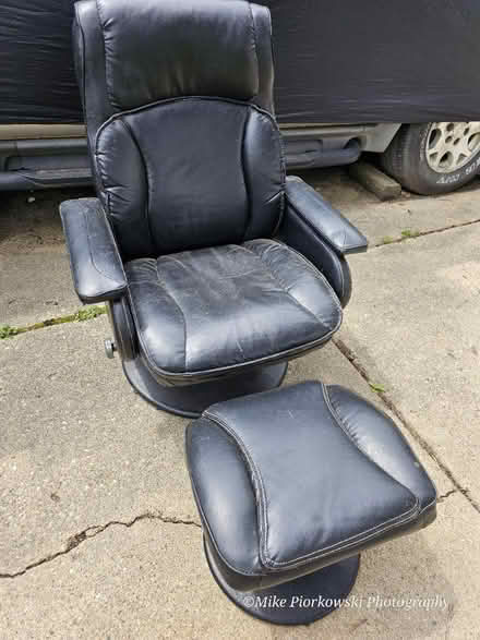 Photo of free Black "leather" chair (NW Suburbs) #1