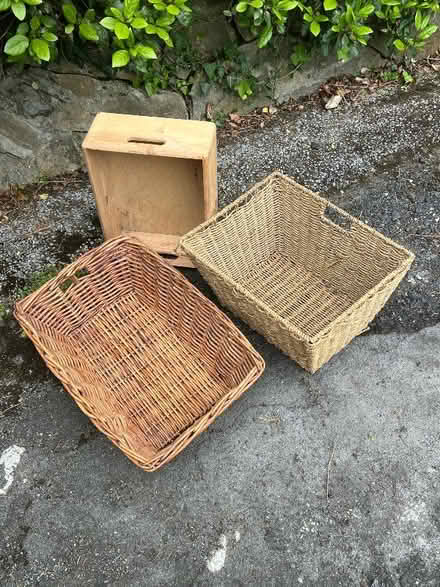 Photo of free Baskets & Tray (CT21) #1