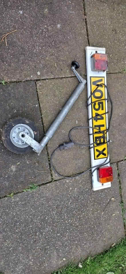 Photo of free Trailer jockey wheel and lights (Heanor DE75) #1