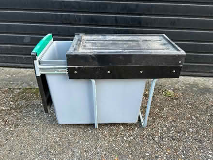 Photo of free Pullout bin (Southfields SW18) #1