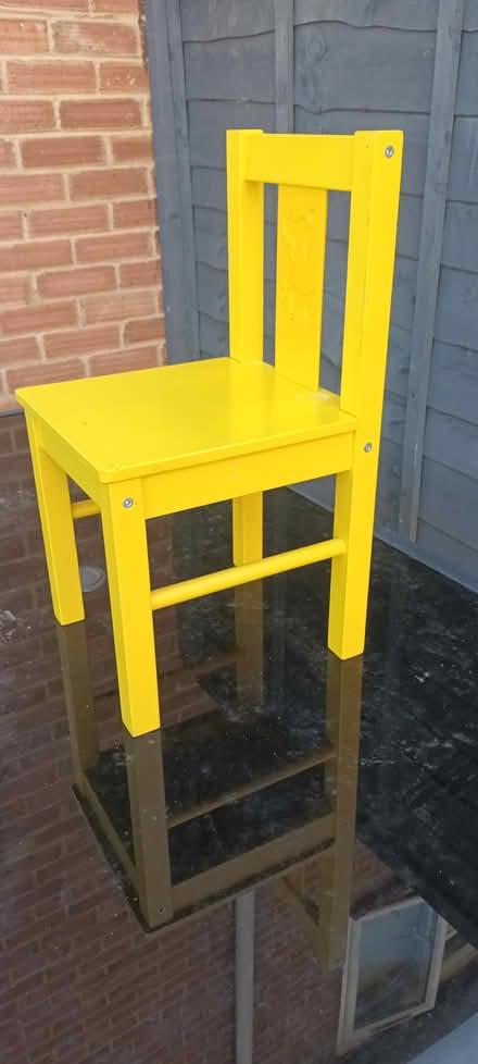 Photo of free Childrens Chair - yellow (Crawley RH11) #2
