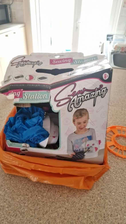 Photo of free Kids sewing machine (B9) #1