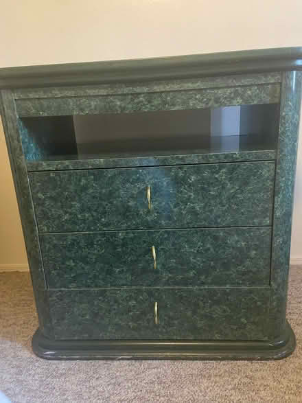 Photo of free 2 Dressers/Chest of drawers (Kissimmee (Lakeside)) #3