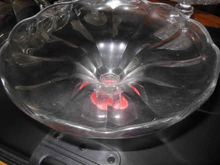 Photo of free glass dishes = very old but in good condition. (Frindsbury Extra ME2) #4
