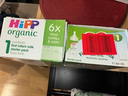 Photo of free Stage 1 Infant Formula Bottles (TW9) #2