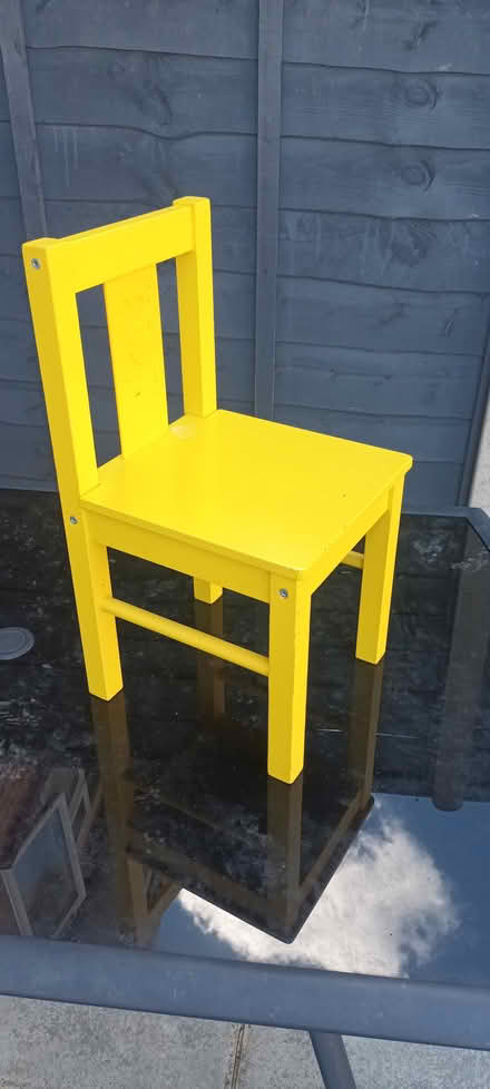 Photo of free Childrens Chair - yellow (Crawley RH11) #1