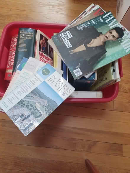 Photo of free Misc. Books, games,magazines (Golf & Waukegan) #1