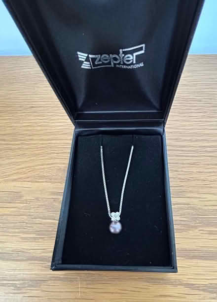Photo of free New. Necklace with a freshwater pearl pendant (Tunbridge Wells N. TN1) #1