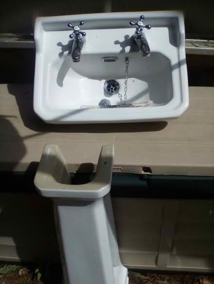 Photo of free Bathroom pedestal and basin (Selsley GL5) #1