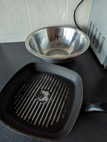 Photo of free Griddle pan and mixing bowl (Lanchester DH7) #1