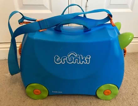 Photo of free Trunki kids suitcase (Shap CA10) #1
