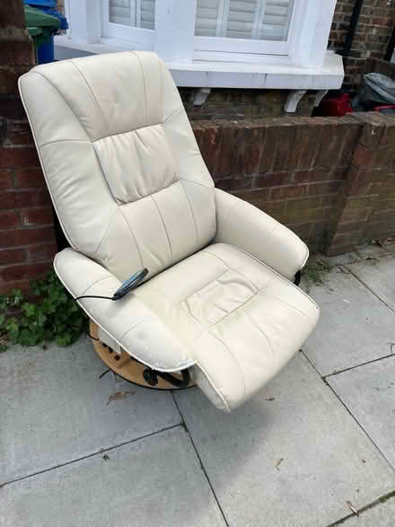 Photo of free Homcom leather massage chair (Southwark) #1